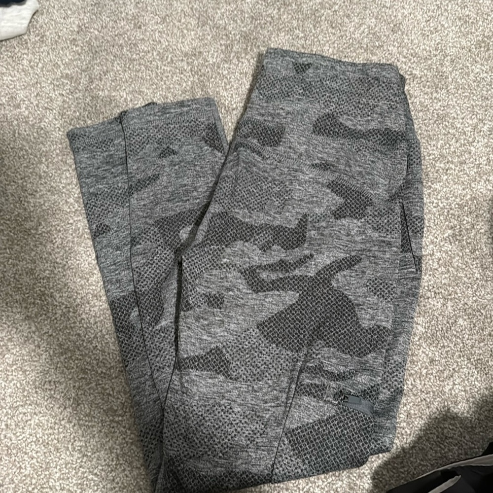 Camo thermal leggings